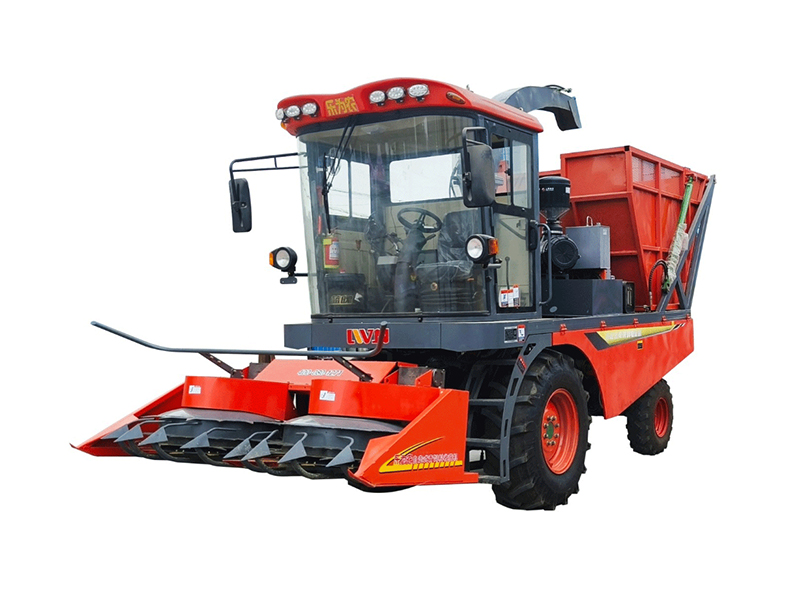 J9九游会老哥俱乐部牌4QZ-2200A型自走式青饲料收获机
